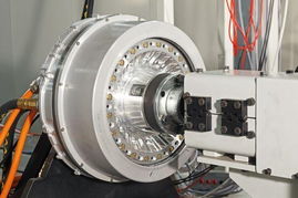 福特嘉年華電動版曝光 搭載新型輪式電機，革新液壓動力系統